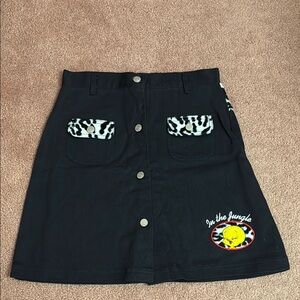 Looney tunes girls Black Button-Up Skirt with Animal Print Accents